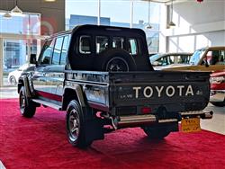 Toyota Land Cruiser 70